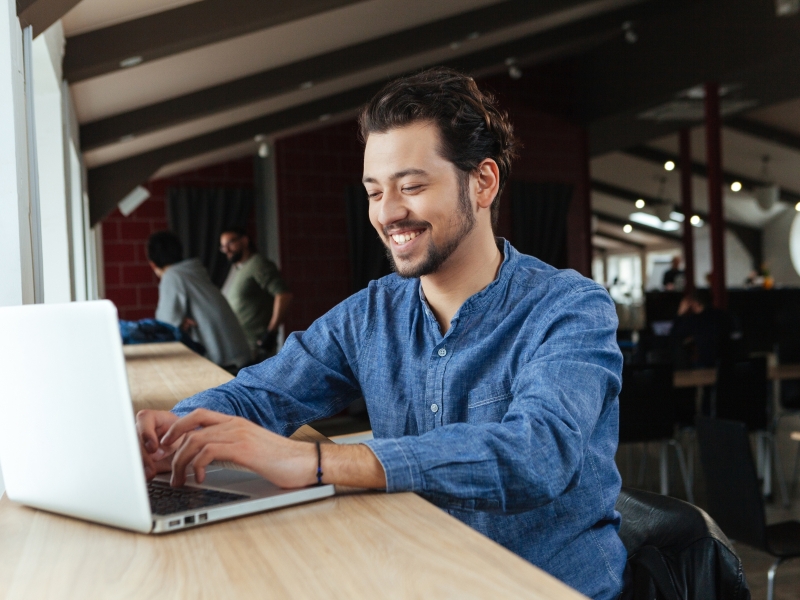 Come scegliere un CRM commerciale adatto a una piccola impresa?